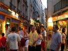  Soir de canicule dans le quartier très touristique de la Huchette